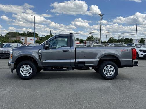 2025 Ford F-350 XLT