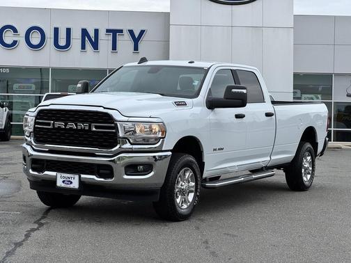 2024 RAM 2500 Big Horn Crew Cab 4x4 8' Box