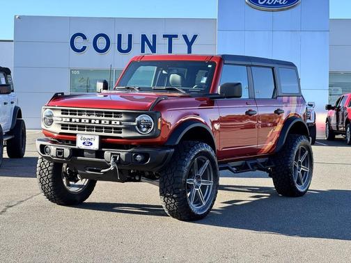 2023 Ford Bronco Black Diamond