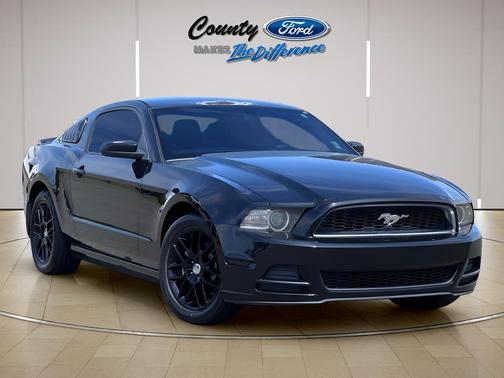 Black 2014 Ford Mustang V6
