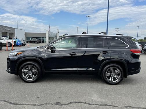 2017 Toyota Highlander Limited Platinum