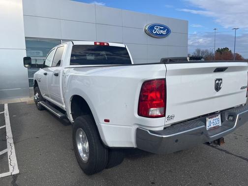 2018 RAM 3500 Tradesman Crew Cab 4x4 8' Box