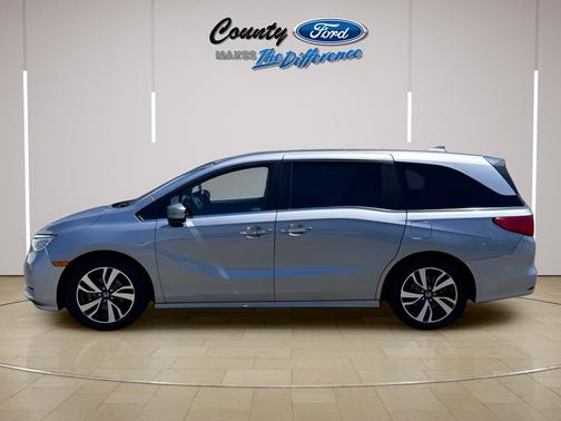 Lunar Silver Metallic 2023 Honda Odyssey Touring