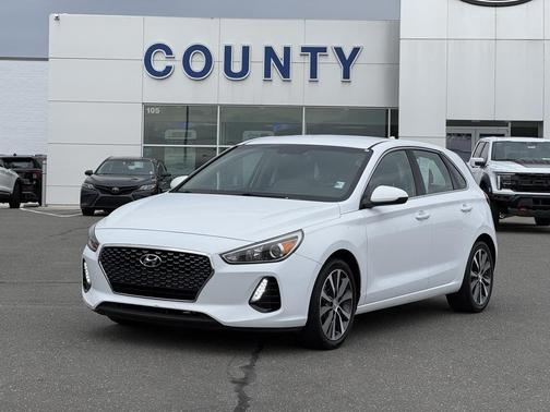 2019 Hyundai Elantra GT Base