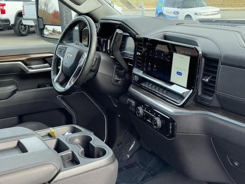 2024 Chevrolet Silverado 2500 LT