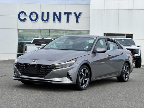 2022 Hyundai ELANTRA Limited