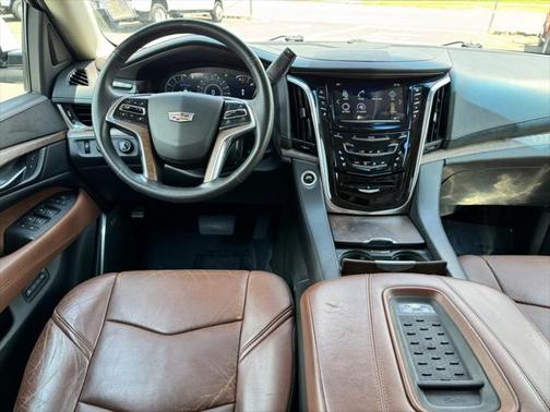 2016 Cadillac Escalade ESV Luxury