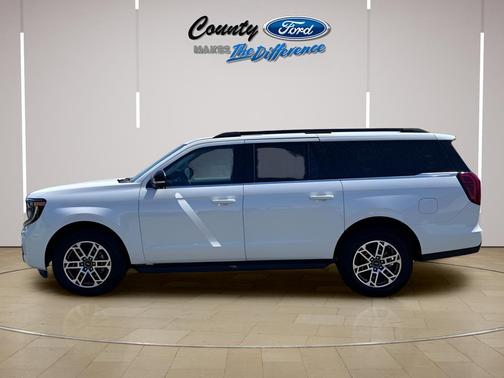 Star White Metallic Tri-Coat 2026 Ford Expedition Max Active 4x4