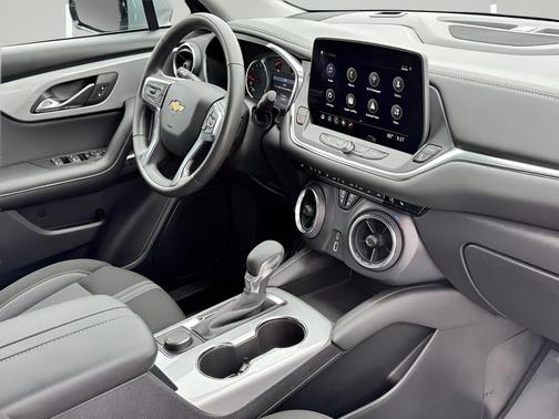 Sterling Gray Metallic 2025 Chevrolet Blazer 2LT