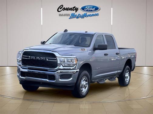 2020 RAM 2500 Tradesman Crew Cab 4X4 6'4' Box