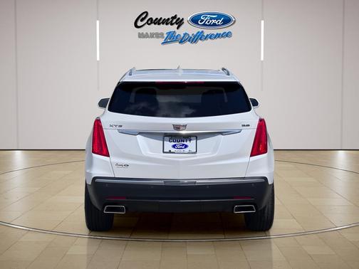 Crystal White Tricoat 2019 Cadillac XT5 Premium Luxury