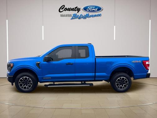 Velocity Blue Metallic 2021 Ford F-150 XL