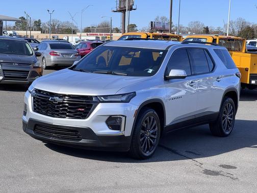 2022 Chevrolet Traverse RS
