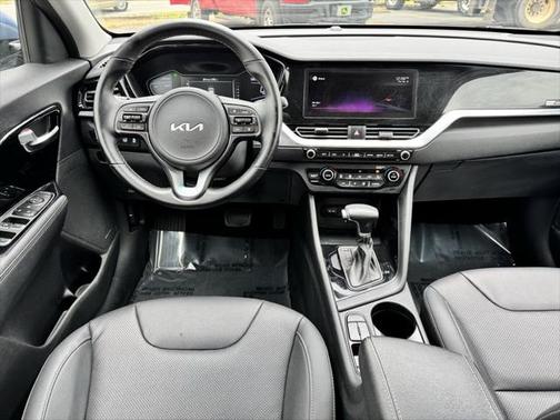 2022 Kia Niro Touring SE