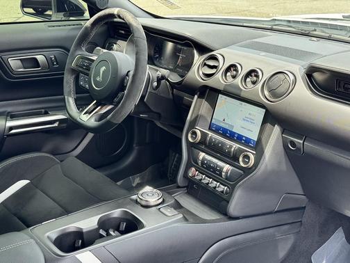 2021 Ford Shelby GT500 Base
