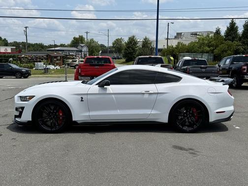 2021 Ford Shelby GT500 Base