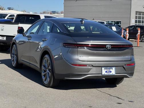 2024 Toyota Crown Limited