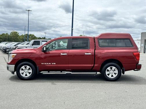 2018 Nissan Titan SV