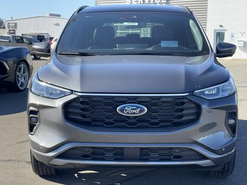 2025 Ford Escape ST-Line Elite