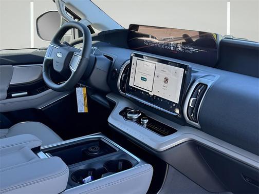 2025 Ford Expedition Max Active 4x4