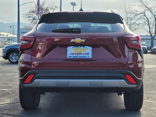 2024 Chevrolet Trax LT