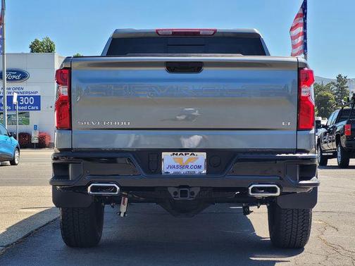 Sterling Gray Metallic 2026 Chevrolet Silverado 1500 LT Trail Boss