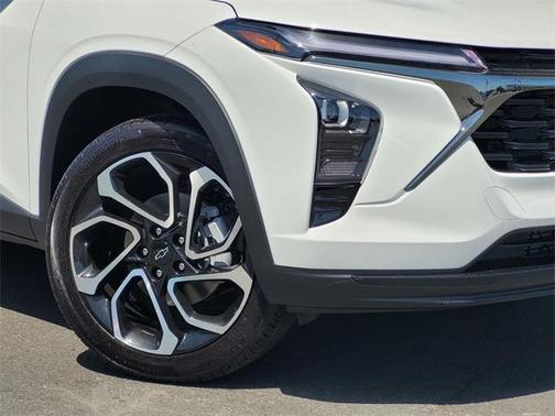 2025 Chevrolet Trax FWD 2RS