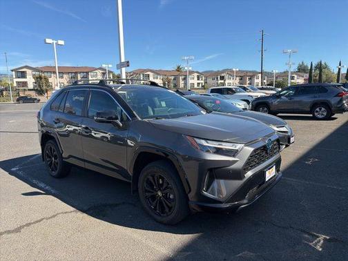 2023 Toyota RAV4 Hybrid SE