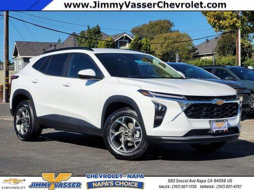 Summit White 2026 Chevrolet Trax LT