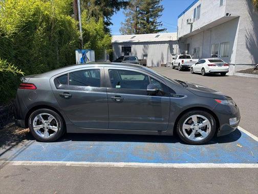 Cyber Gray Metallic 2013 Chevrolet Volt Base