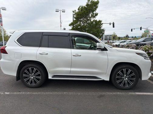 Eminent White Pearl 2019 Lexus LX 570 Base