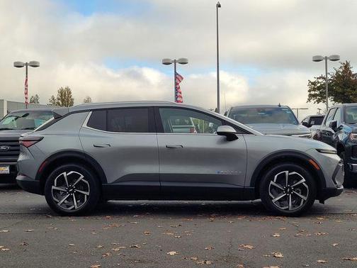 Sterling Gray Metallic 2026 Chevrolet Equinox EV LT