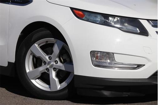 Photo 4 of 34 of 2015 Chevrolet Volt Base