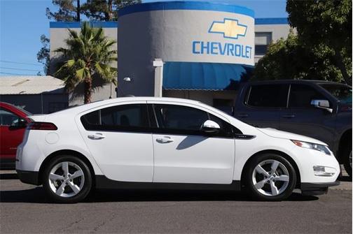 Photo 5 of 34 of 2015 Chevrolet Volt Base