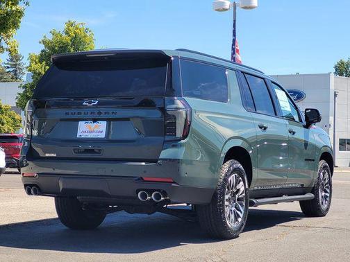 Cypress Gray 2026 Chevrolet Suburban Z71, 4WD