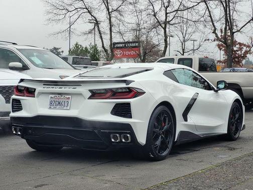 Arctic White 2022 Chevrolet Corvette Stingray w/2LT