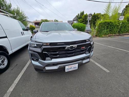 Sterling Gray Metallic 2025 Chevrolet Colorado Z71