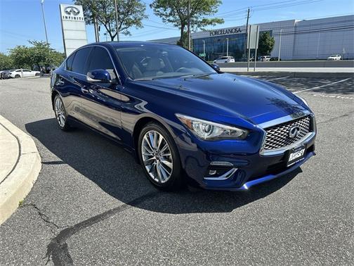 2022 INFINITI Q50 LUXE