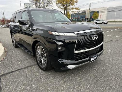 2025 INFINITI QX80 SENSORY
