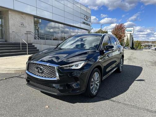 2023 INFINITI QX50 LUXE