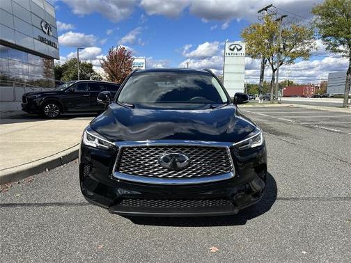 2023 INFINITI QX50 LUXE
