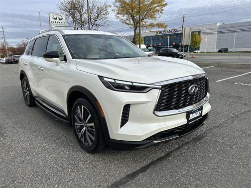 2025 INFINITI QX60 SENSORY