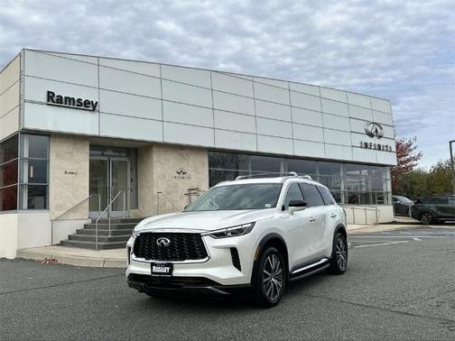 2025 INFINITI QX60 SENSORY