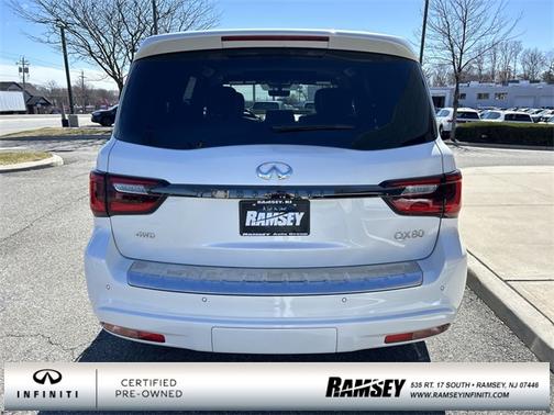 2024 INFINITI QX80 SENSORY