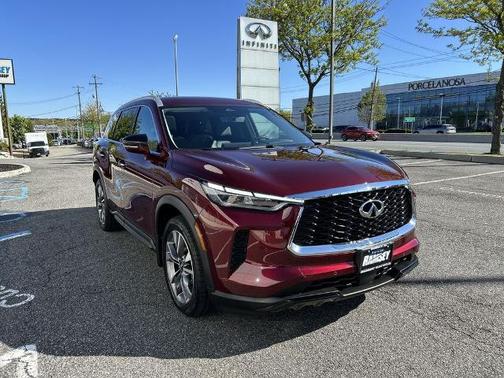 Deep Bordeaux 2023 INFINITI QX60 LUXE