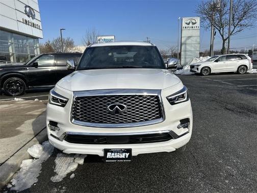2024 INFINITI QX80 SENSORY