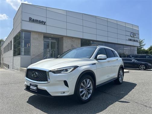 2022 INFINITI QX50 LUXE