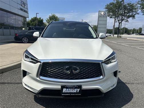2022 INFINITI QX50 LUXE