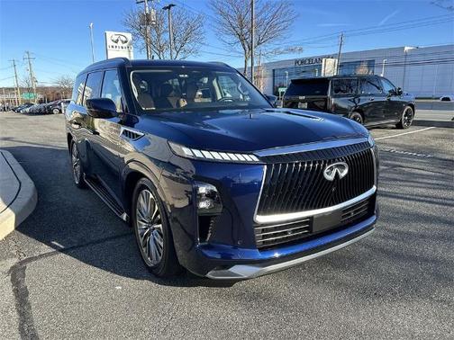 2025 INFINITI QX80 SENSORY