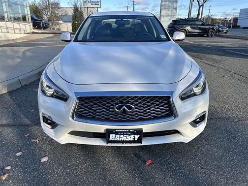 2022 INFINITI Q50 LUXE